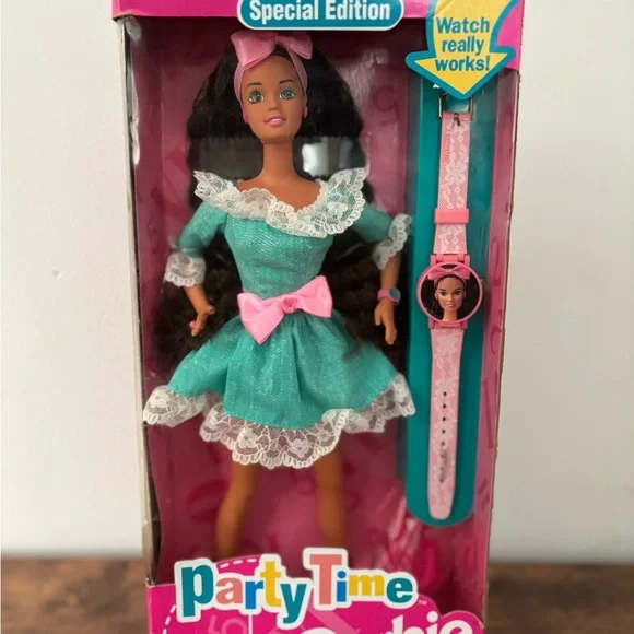 Beautiful Vintage Barbies!! ❤️🩷 - Picture 5 of 7